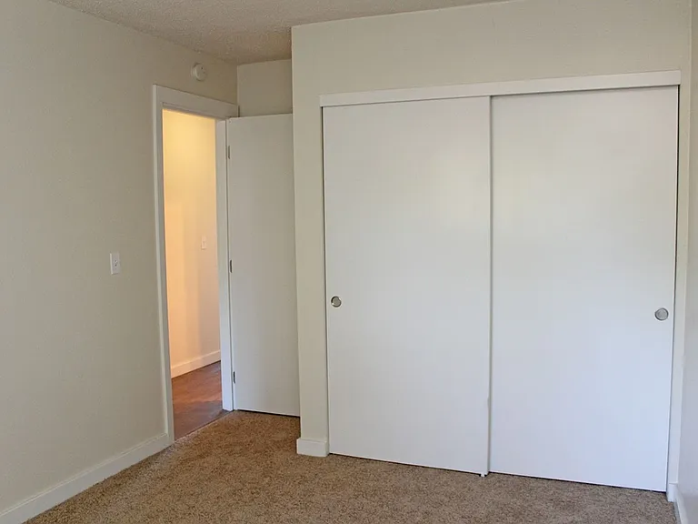 9222 N Lombard St — Photo 23