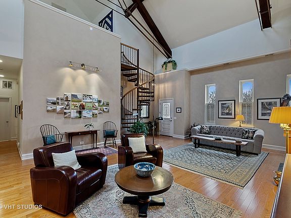 3rd image of 798 Stables Court Way
