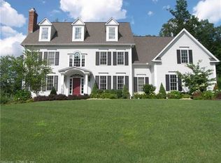 76 Bart Dr, Collinsville, CT 06019