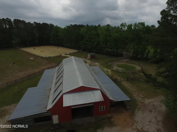 2160 Old Airport Road, New Bern, NC 28562