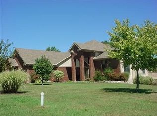 3657 Pinnacle Rd, Dayton, OH 45439