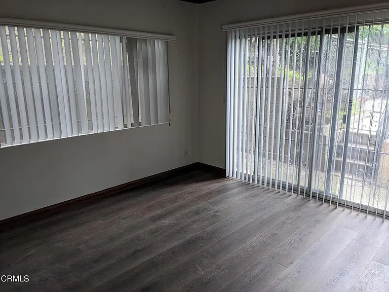 1 Waverly Dr — Photo 9