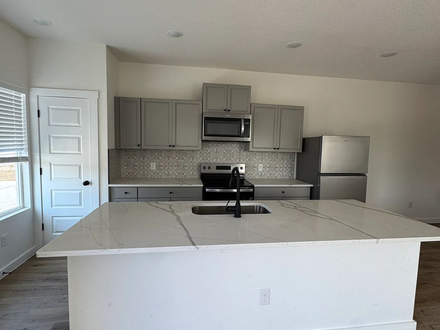 412 Mesquite St — Photo 4