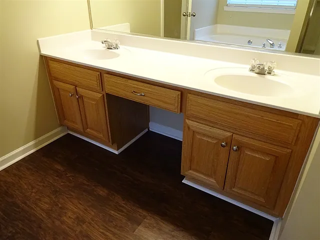 256 Sandstone Dr — Photo 7