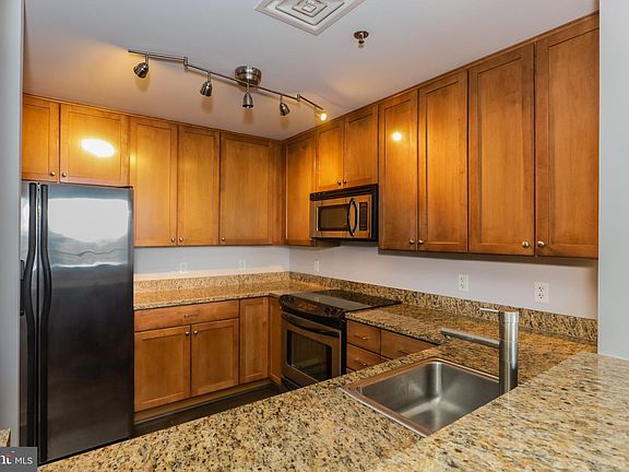 5th image of 105 Christina Lndg APT 1707