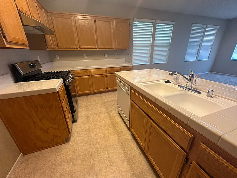 1415 Redding Rd — Photo 11