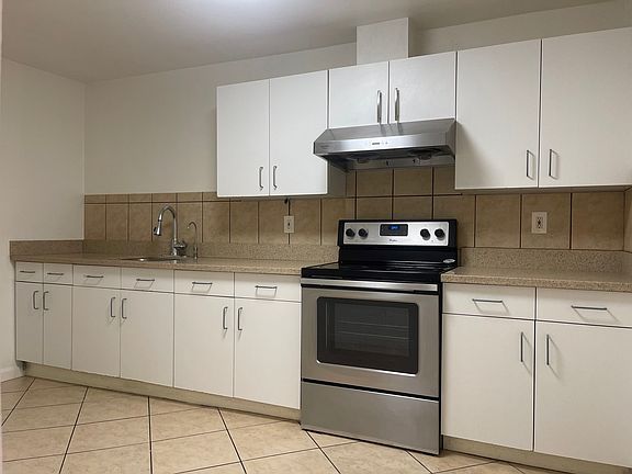 4th image of 175 N Spruce Ave