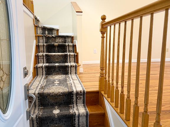 5th image of 45 Iona St #1