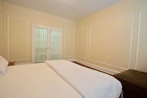 Rented by Compass | media 24
