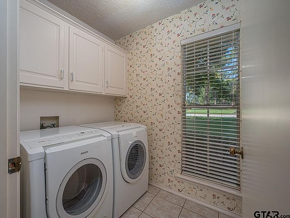 3rd image of 4806 Chad Dr