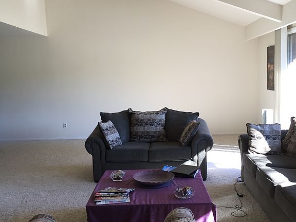 2nd image of 25185 Bridgeton Dr