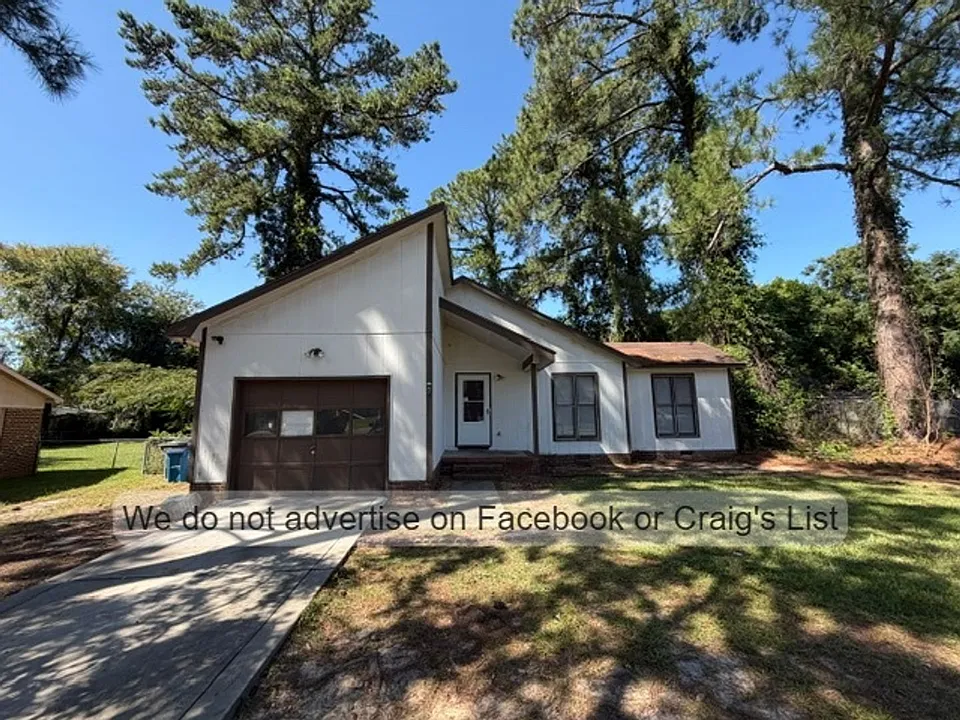 1106 Thornwood Pl