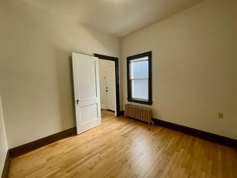 303 N Quincy St — Photo 10
