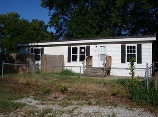 401 Arthur St, Cahokia, IL 62206