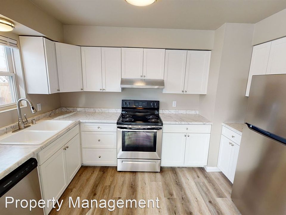 1st image of 419-1704 N Westfield St #427