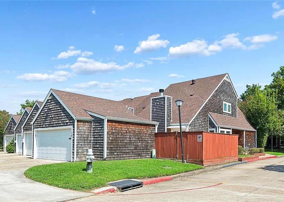 1st image of 18 Spinnaker Ln