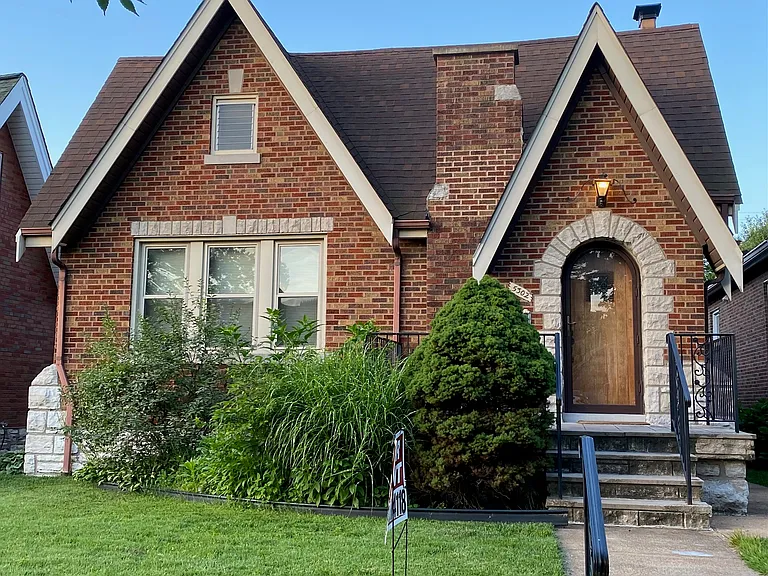 5302 Tholozan Ave — Photo 1