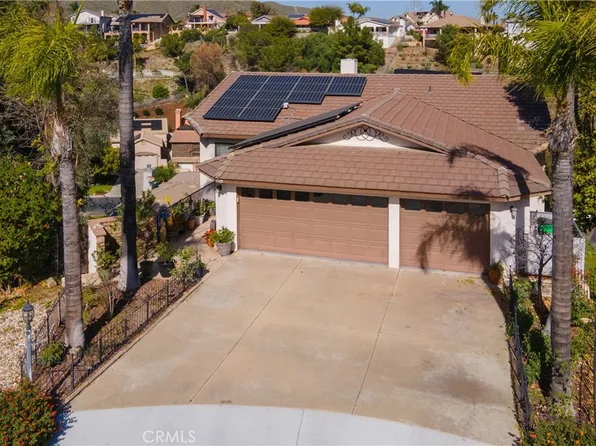 22176 Dogie Pl, Canyon Lake, CA 92587