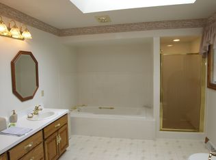 3618 16th St, Kenosha, WI 53144