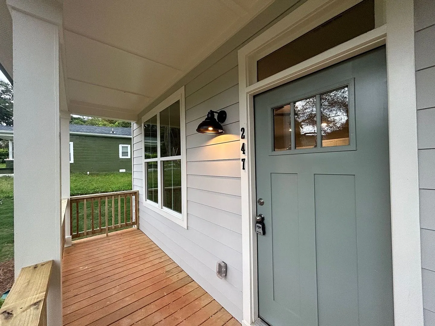 Pre-Leasing For August 5th 2027! — Photo 2