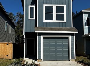 921 Pertuso Ln, Huffman, TX 77336