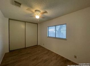 7631 Heathridge, San Antonio, TX 78250