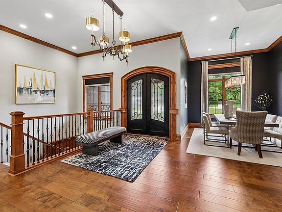 2nd image of 3806 Turnberry Dr