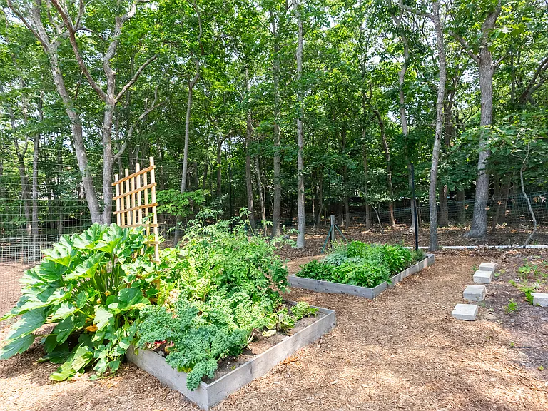 10 Crows Nest Cir — Photo 38