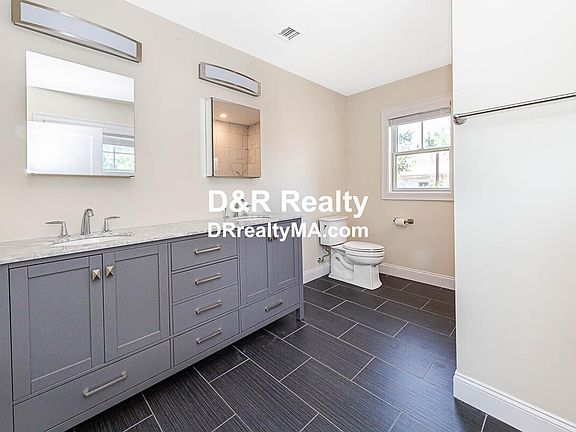 5th image of 120A Jerome St #1