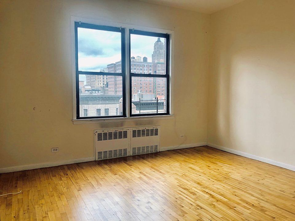 2nd image of 215 W 101st St APT 2B