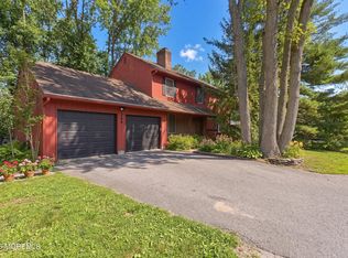 266 Union Hill Rd, Manalapan, NJ 07726