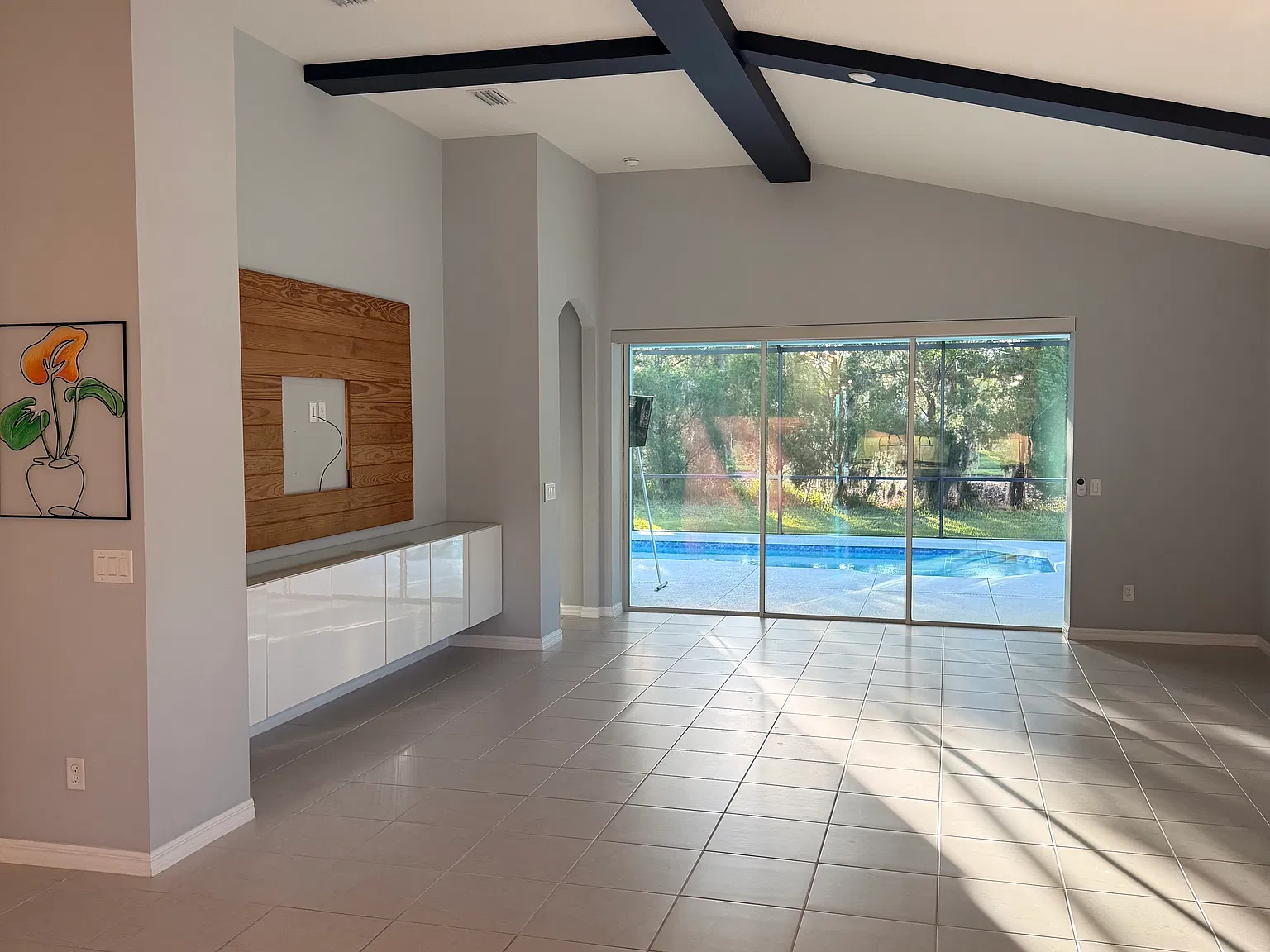 3 bed, 2122 sqft, $3,300 — Photo 3