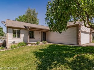 6610 Maceday Dr, Waterford, MI 48329