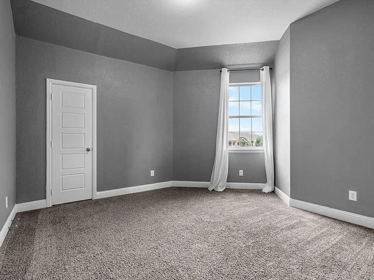 840 Parkside Dr — Photo 27