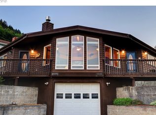 136 Loma Ave, Yachats, OR 97498