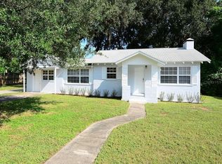 111 E Charlotte Ave, Eustis, FL 32726
