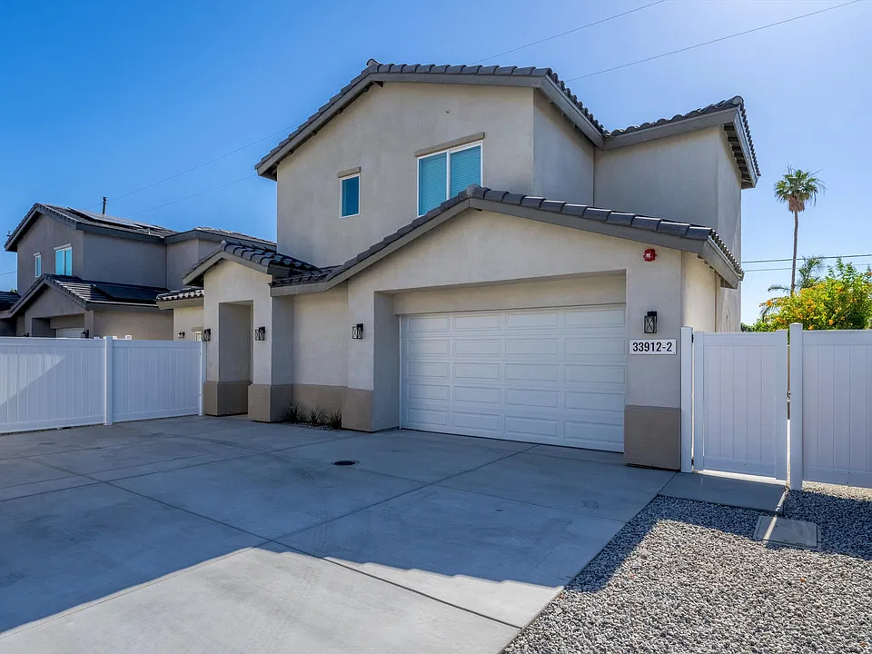 33892 Whispering Palms Trl #1