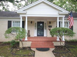 8 Sun Valley Rd, Little Rock, AR 72205