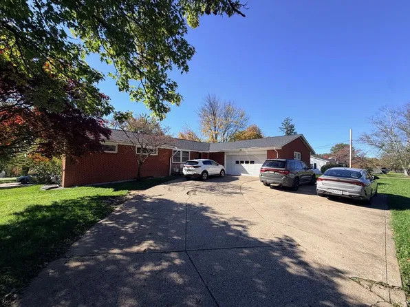 1130 Monterey Dr, Mansfield, OH 44907