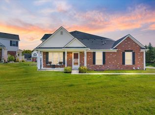 1701 Riversedge Dr #65, Saline, MI 48176