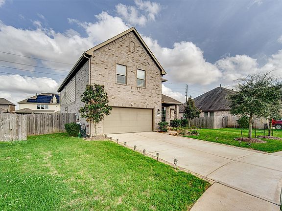 2nd image of 2207 Pickford Terrace Ln