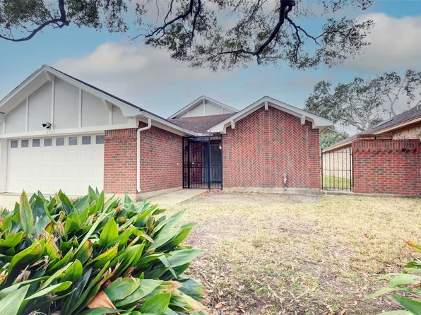 1402 Forest Home Dr, Houston, TX 77077