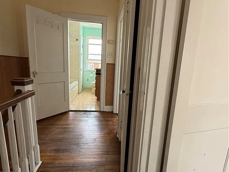 2332 Sherbrook St — Photo 14
