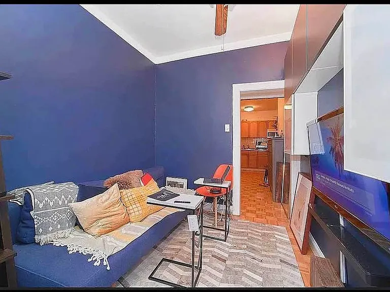 621 W 51st St #1W — Photo 5