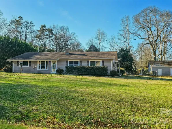 107 Oakgrove St, Locust, NC 28097