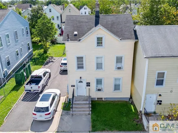 84 Guilden St, New Brunswick, NJ 08901