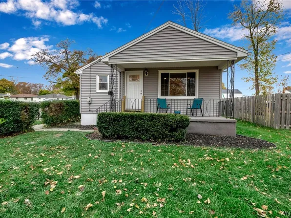 1059 92nd St, Niagara Falls, NY 14304