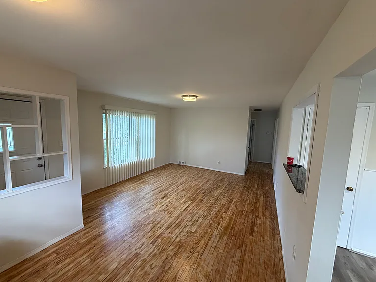 4812 Berwyn Dr — Photo 3