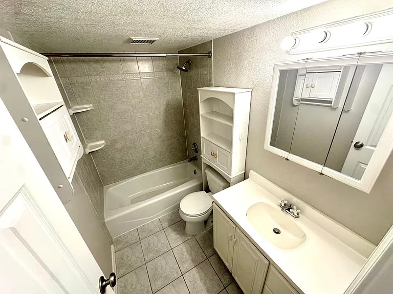 22981 Marine View Dr S #D219 — Photo 4