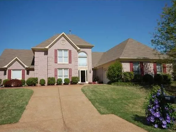 9888 Windward Slope Dr, Lakeland, TN 38002